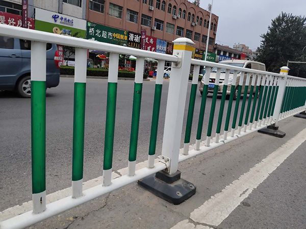 道路护栏