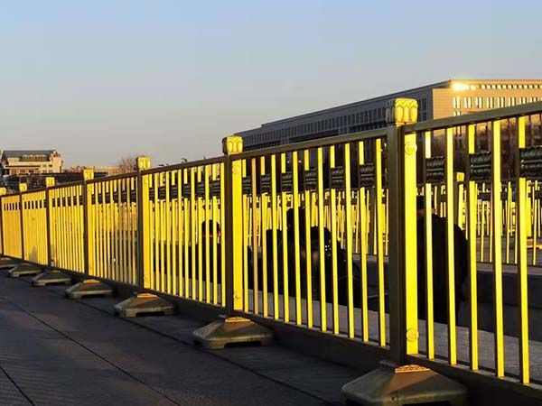 市政護(hù)欄的優(yōu)勢