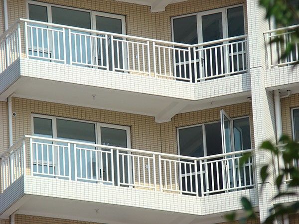 阳台护栏